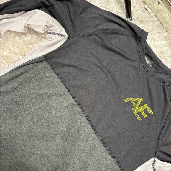 American Eagle Long Sleeve - Picture 3 of 7